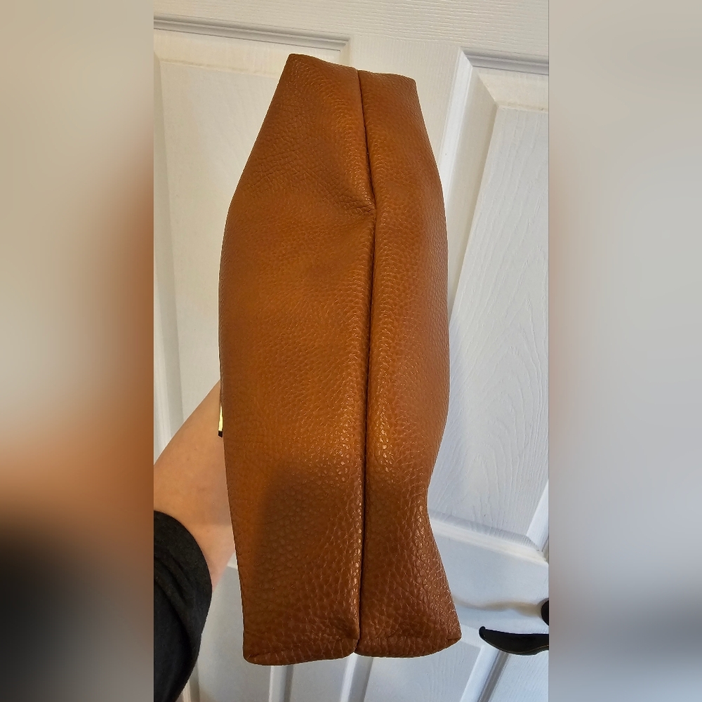 Steve Madden Brown Large Pouch - Picture 5 of 10